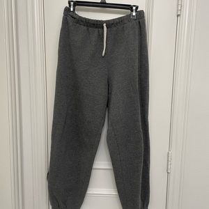 grey sweatpants
